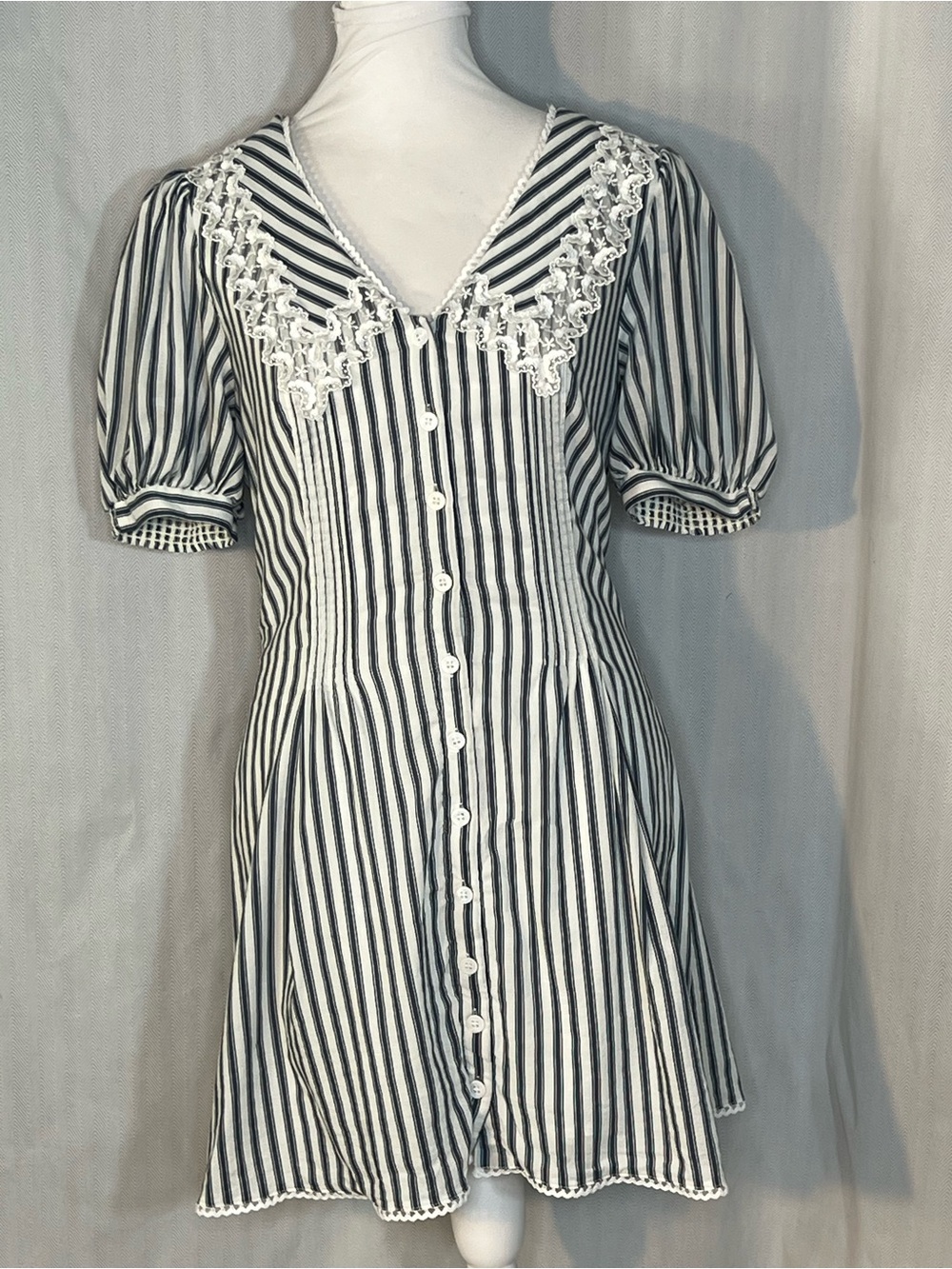 Reformation Nonie Mini Dress White W/Black Stripes Lace Collar Short Sleeves 6 ๐ - Picture 3 of 13